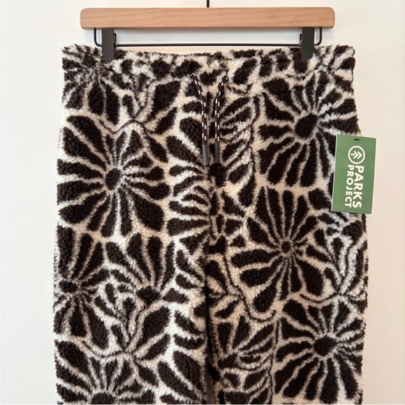 Parks Project High Dessert Wildflowers NWT - Picture 2 of 12